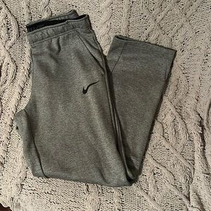 Nike Dri-Fit men’s sweats size Medium a heathered gray color